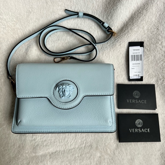 🖤SOLD🖤 Versace light blue ‘La Medusa’ shoulder bag NWT - Picture 3 of 16